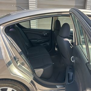 2014 Nissan VERSA SV photo 35
