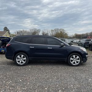 CHEVROLET TRAVERSE LT - 10