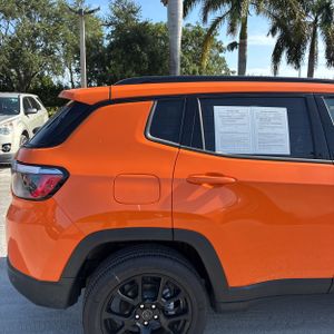2026 JEEP COMPASS LATITUDE ALTITUDE — фото 9