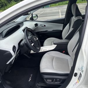 صورة مصغرة 28 لـ 2016 Toyota PRIUS TWO