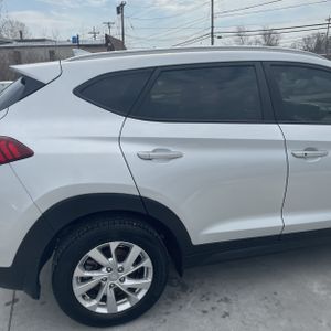 HYUNDAI TUCSON VALUE - 9