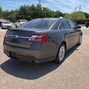 FORD TAURUS SE - 8