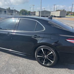 2020 Toyota CAMRY XSE photo 6