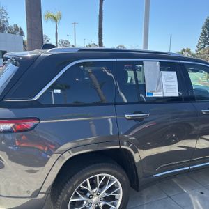 JEEP GRAND CHEROKEE SUMMIT - 9