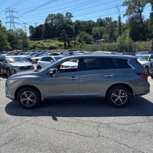 2019 Infiniti QX60 LUXE 照片 3
