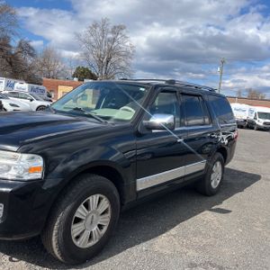 LINCOLN NAVIGATOR BASE - 2