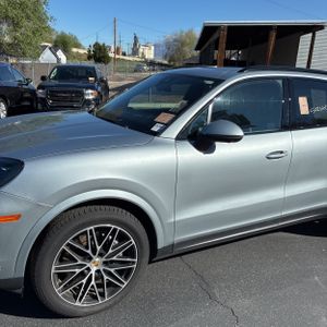 PORSCHE CAYENNE BASE - 2