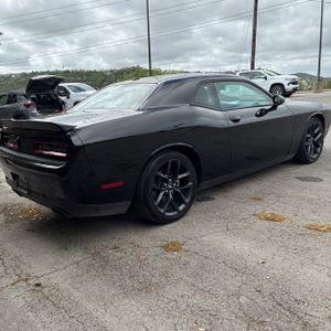 DODGE CHALLENGER GT - 8