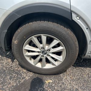 2020 KIA SORENTO LX — миниатюра 19