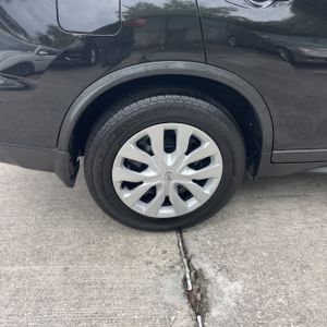 2017 Nissan ROGUE SV 缩略图 19