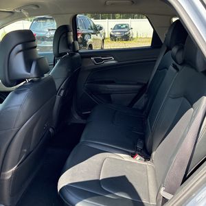 صورة مصغرة 34 لـ 2023 KIA SPORTAGE EX