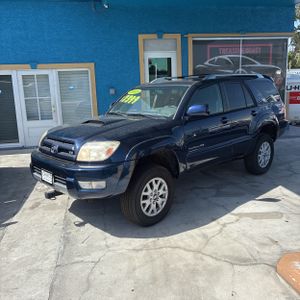 2005 Toyota 4RUNNER SR5 photo 1