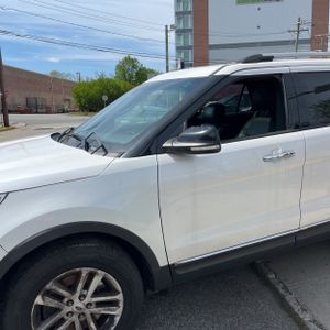 FORD EXPLORER XLT - 2
