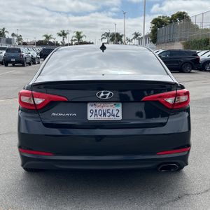 صورة 7 لـ 2017 Hyundai SONATA SE