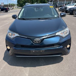 صورة مصغرة 14 لـ 2018 Toyota RAV4 XLE