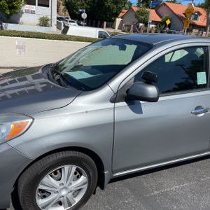 2012 Nissan VERSA 1.6 SV 照片 2