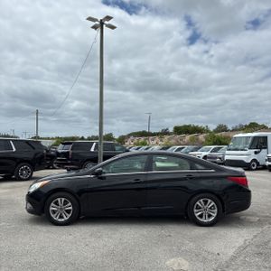 HYUNDAI SONATA GLS - 3