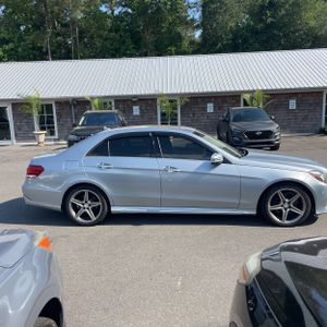 MERCEDES-BENZ E-CLASS - 10