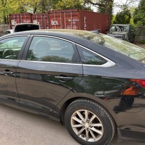 HYUNDAI SONATA SE - 6