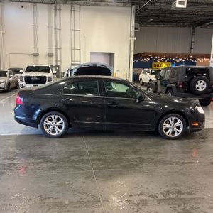 FORD FUSION SE - 10