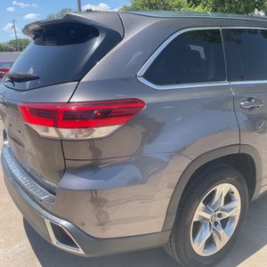 صورة مصغرة 58 لـ 2017 Toyota HIGHLANDER LIMITED