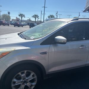 FORD ESCAPE TITANIUM - 2