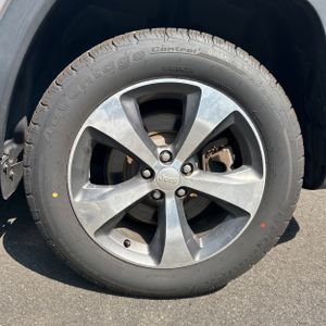2019 JEEP CHEROKEE LIMITED — миниатюра 18