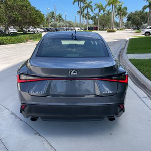 صورة 7 لـ 2024 Lexus IS 300 BASE