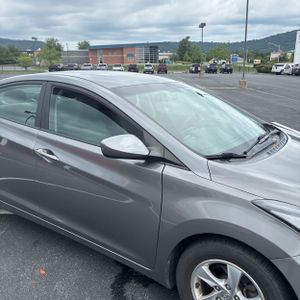 صورة 13 لـ 2014 Hyundai ELANTRA SE