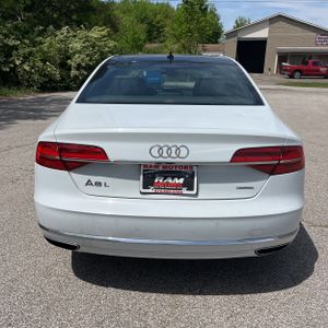 AUDI A8 L 3.0T - 7