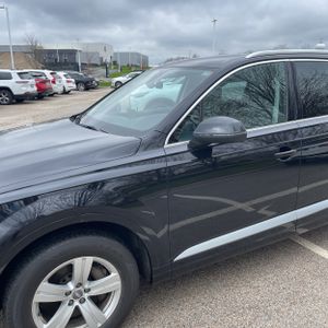 AUDI Q7 2.0T PREMIUM - 2