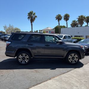 صورة 10 لـ 2022 Toyota 4RUNNER LIMITED