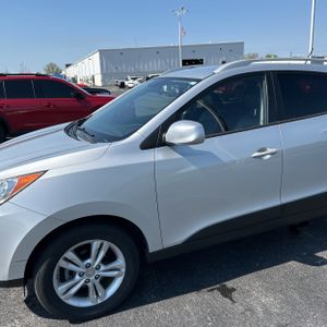 HYUNDAI TUCSON GLS - 2