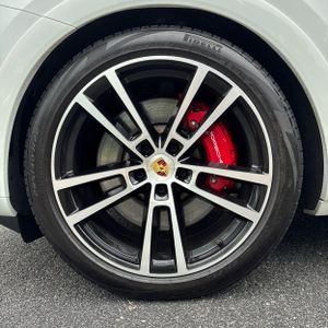 2024 Porsche CAYENNE S 缩略图 17