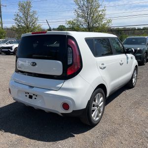 KIA SOUL + - 8