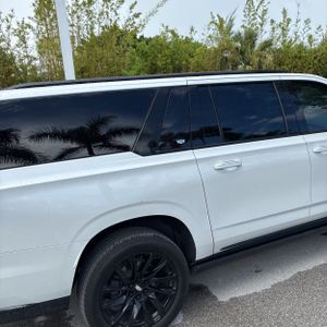 صورة 9 لـ 2021 Cadillac ESCALADE ESV SPORT PLATINUM