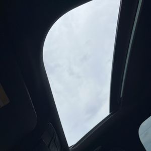 2018 Mercedes-BENZ GLC thumbnail 36