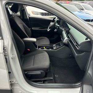 صورة 33 لـ 2024 Hyundai KONA SEL