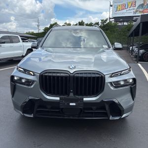 صورة مصغرة 14 لـ 2026 BMW X7 XDRIVE40I