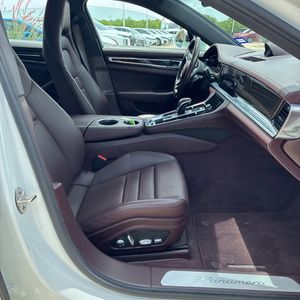 صورة مصغرة 32 لـ 2021 Porsche PANAMERA 4