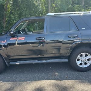 2016 Toyota 4RUNNER SR5 PREMIUM — фото 4