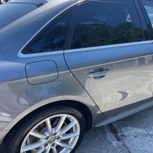 AUDI A4 2.0T PREMIUM - 9