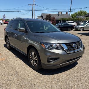 2019 Nissan PATHFINDER SL — миниатюра 12