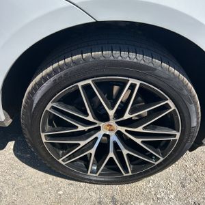 2026 Porsche MACAN — миниатюра 20