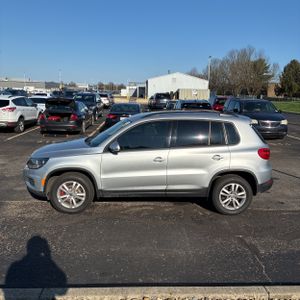 VOLKSWAGEN TIGUAN 2.0T S 4MOTION - 3