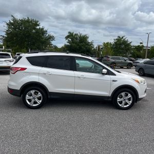 FORD ESCAPE SE - 10