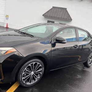 2014 Toyota COROLLA S PLUS photo 2