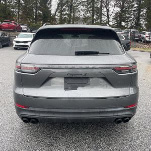 PORSCHE CAYENNE S - 7