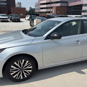 صورة 2 لـ 2024 Nissan ALTIMA 2.5 SV