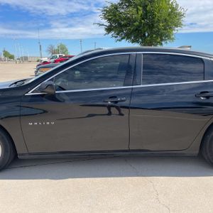 CHEVROLET MALIBU LS - 4